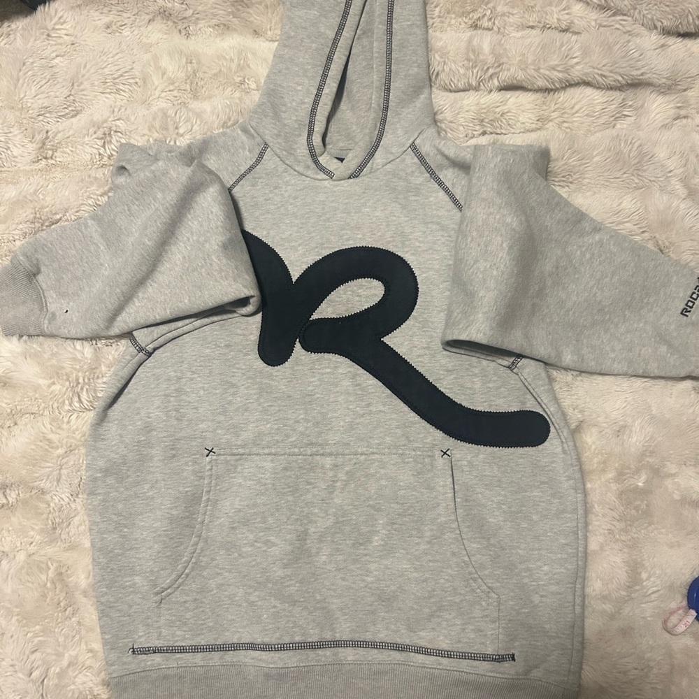 Rocawear Light Gray Hoodie with Black Accents